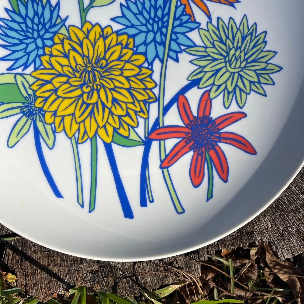 Xanadu Tuscany chrysanthemum floral MCM round 12” serving platter.